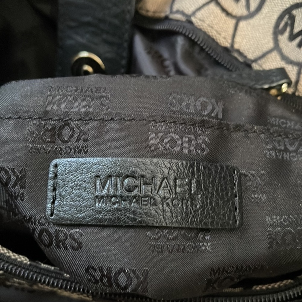 Purse - Picture 4 of 7